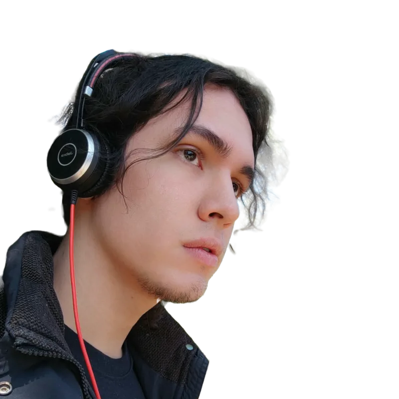 Portrait of Joshua Bolaños Hernández, software and data engineer